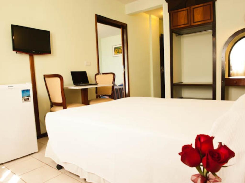 Imperador Turismo Hotel Piçarras Екстериор снимка